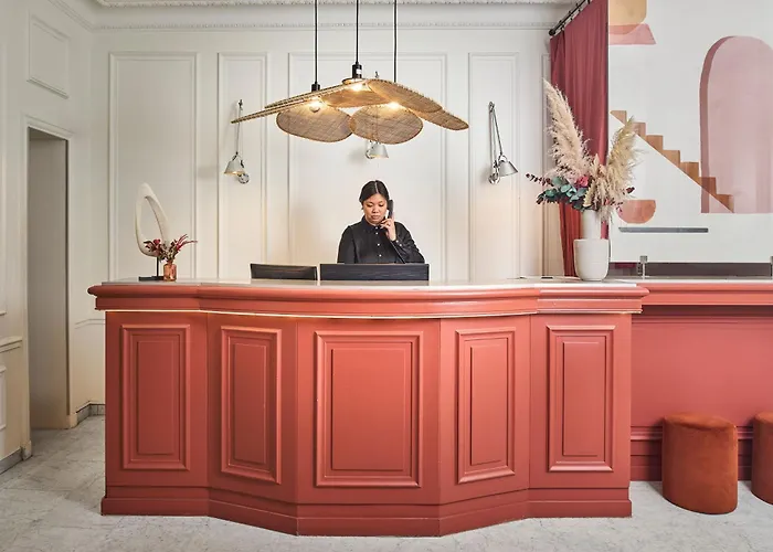 Hotel Cervantes by Happyculture